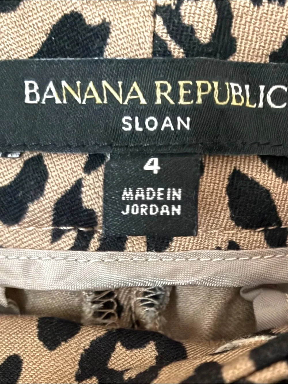 Banana Republic Sz 4 Leopard Animal Print Sloan Cropped Pants Office Casual - Picture 4 of 7